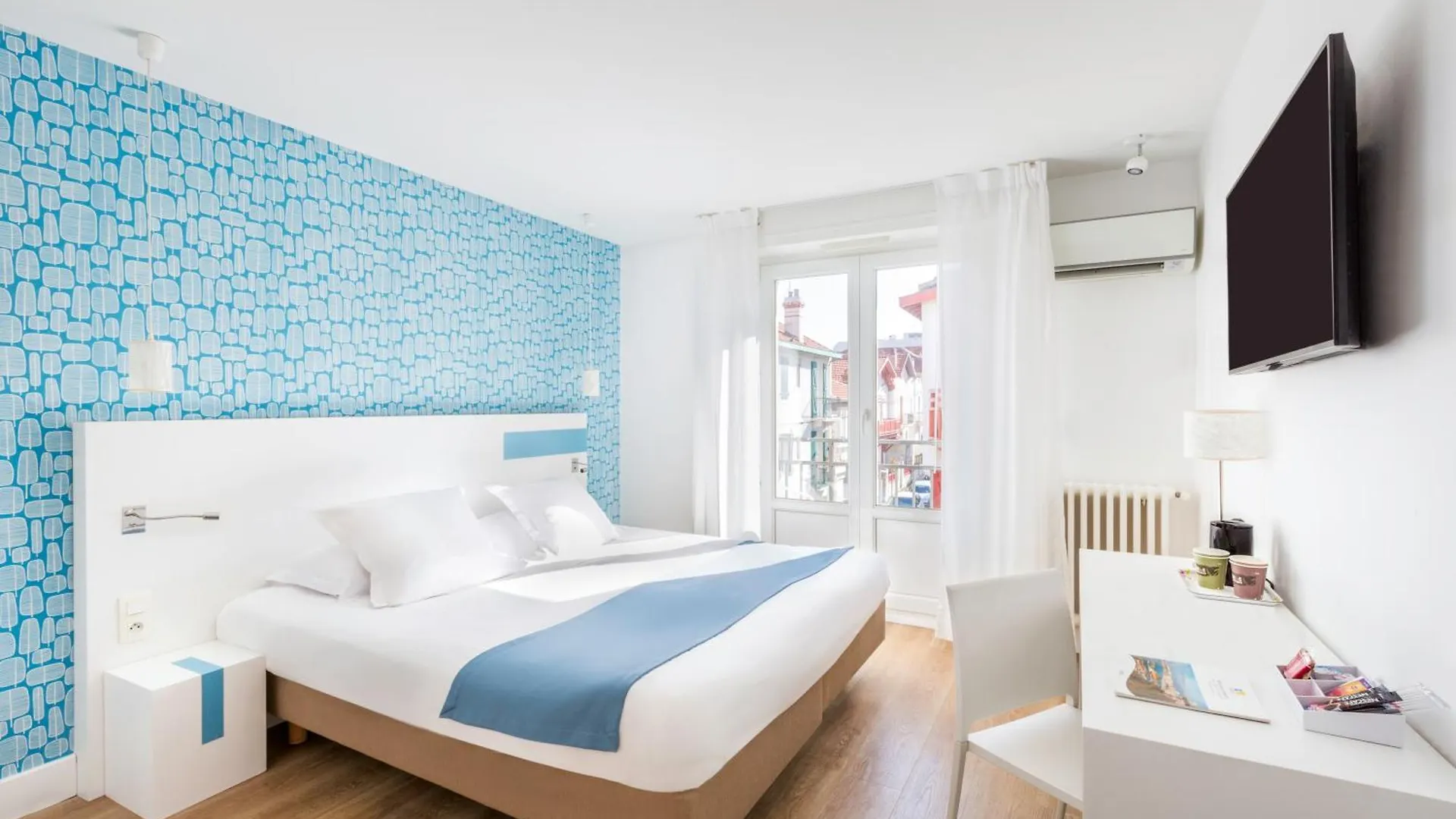 Hotel Kemaris Biarritz 3*,
